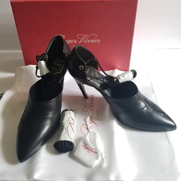 Roger Vivier Logomania Leather Pointed Toe Lace Up Heel Pumps Size 38.5 - Picture 8 of 12